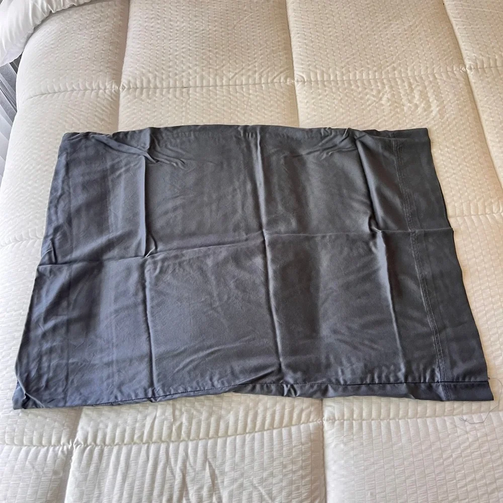 Cariloha Standard Bamboo Twill Pillowcases 2-Pack Gray Cooling Odor Resistant